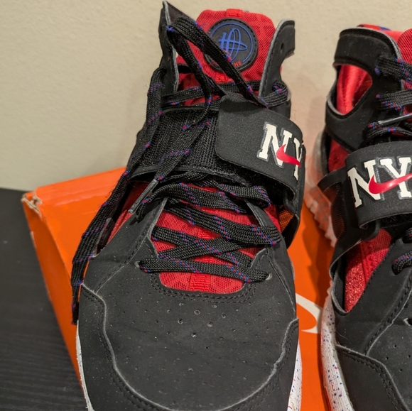 Nike Kids Black and Red NYC Sneakers - Picture 5 of 16